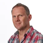 Адам Уоринг