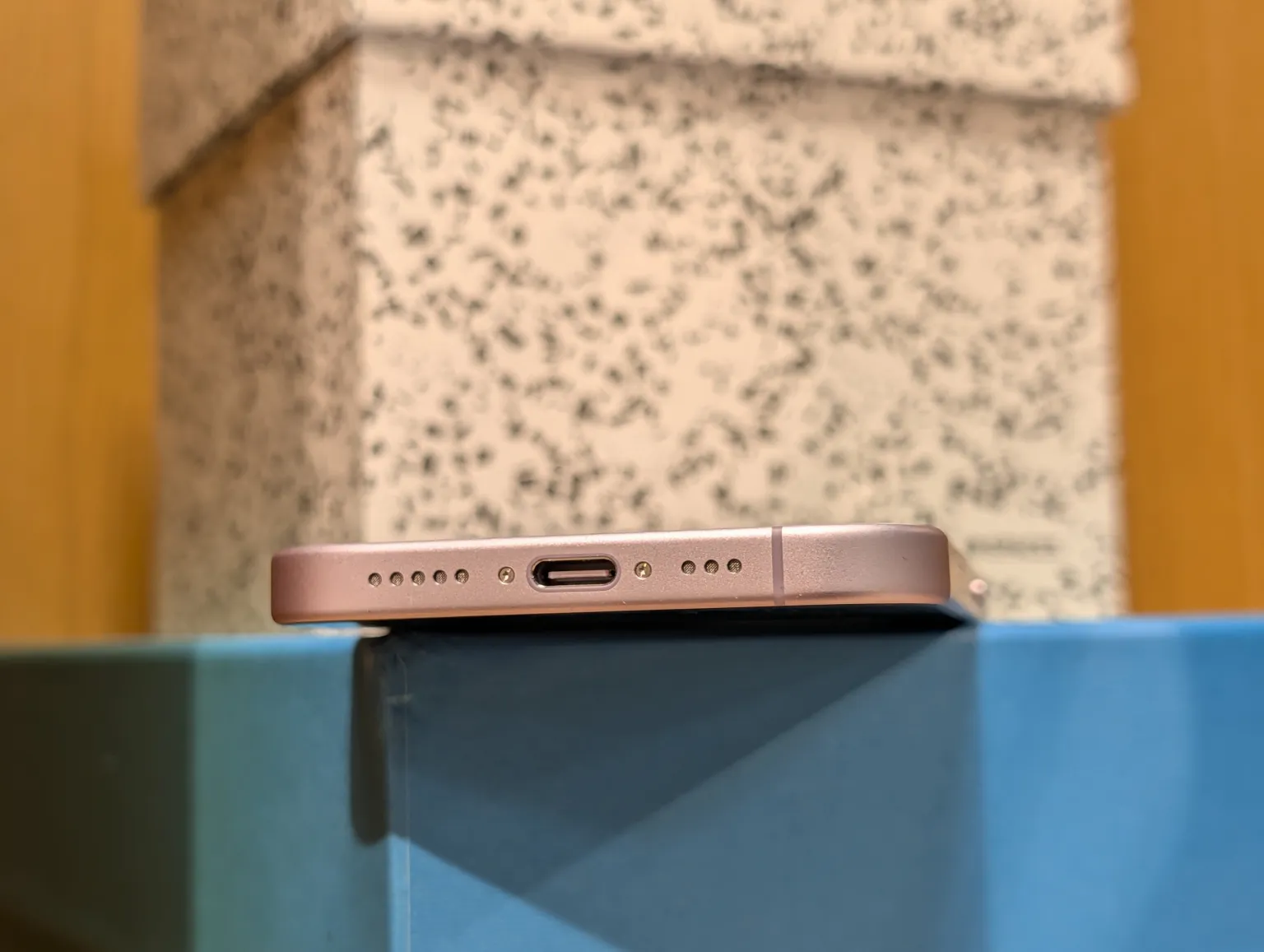 Обзор Apple iPhone 17: лучший iPhone для большинства людей картинка Apple iPhone 17