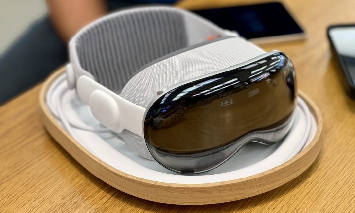 Битва реальностей: как Samsung Galaxy XR бросит вызов Apple Vision Pro