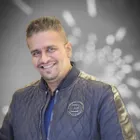 Нирав Гондхия