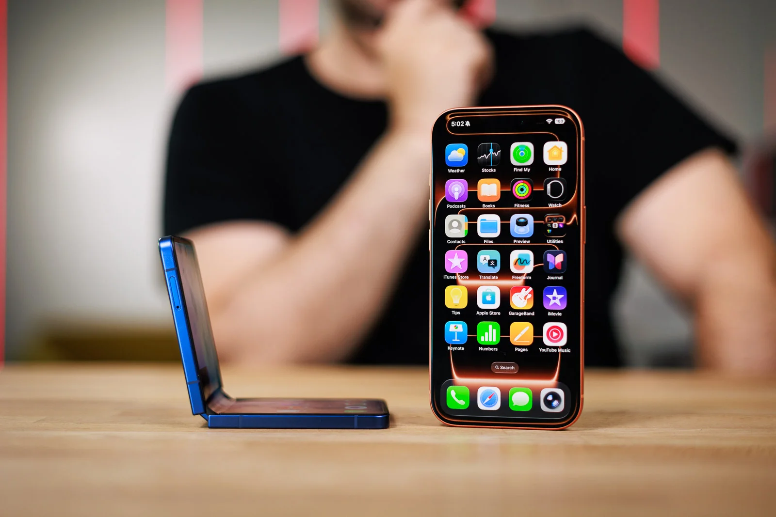 Galaxy Z Flip 7 против iPhone 17 Pro: что выгоднее купить в 2025 году?