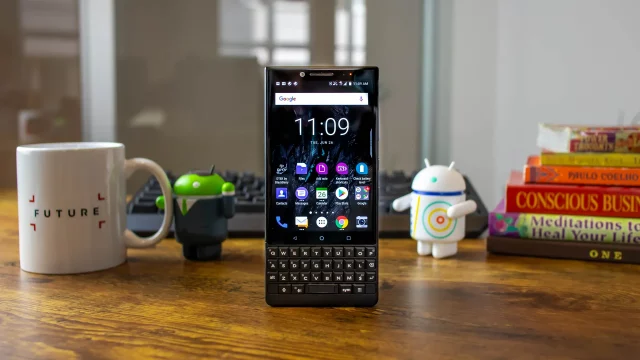 Обзор BlackBerry KEY2