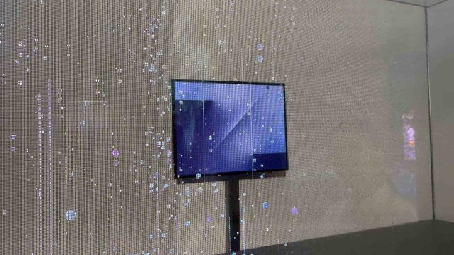 Больше не Fold Samsung показала монстра, который складывается втрое (1) Больше не Fold Samsung показала монстра, который складывается втрое