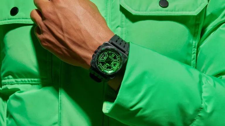 Bell & Ross против всех часовых законов: вышла модель в духе истребителя картинка BR-X3 Night Vision