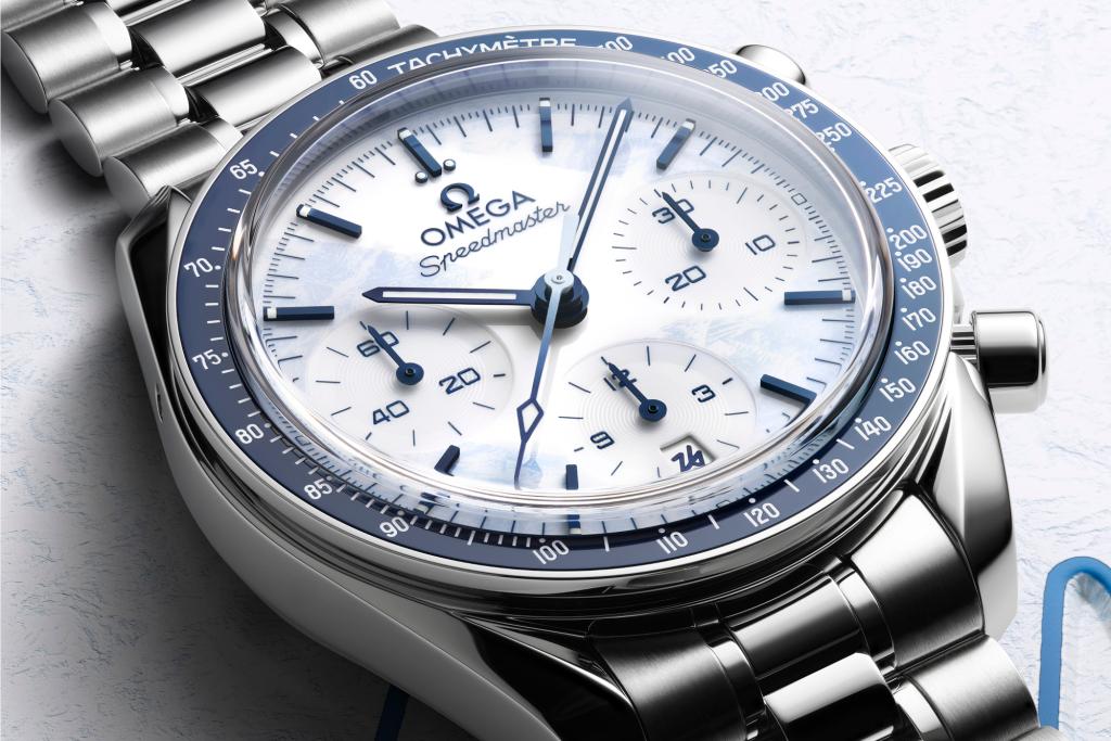 Omega Speedmaster отметила Milano Cortina 2026 уникальным циферблатом картинка Часы Omega Speedmaster Milano Cortina 2026 представлены