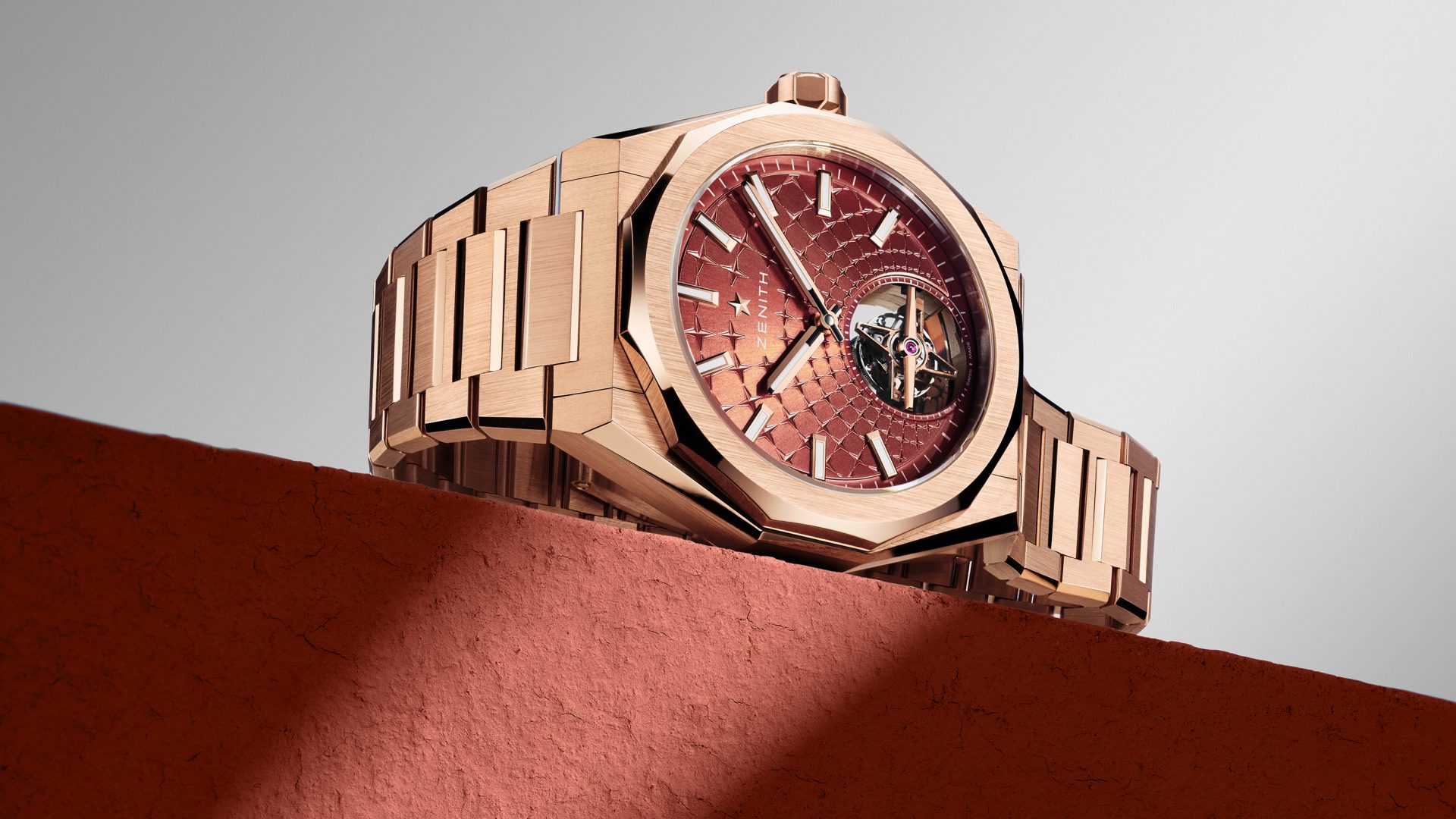 Часы за 9 миллионов с циферблатом из кирпича? Zenith отмечает 160 лет с размахом