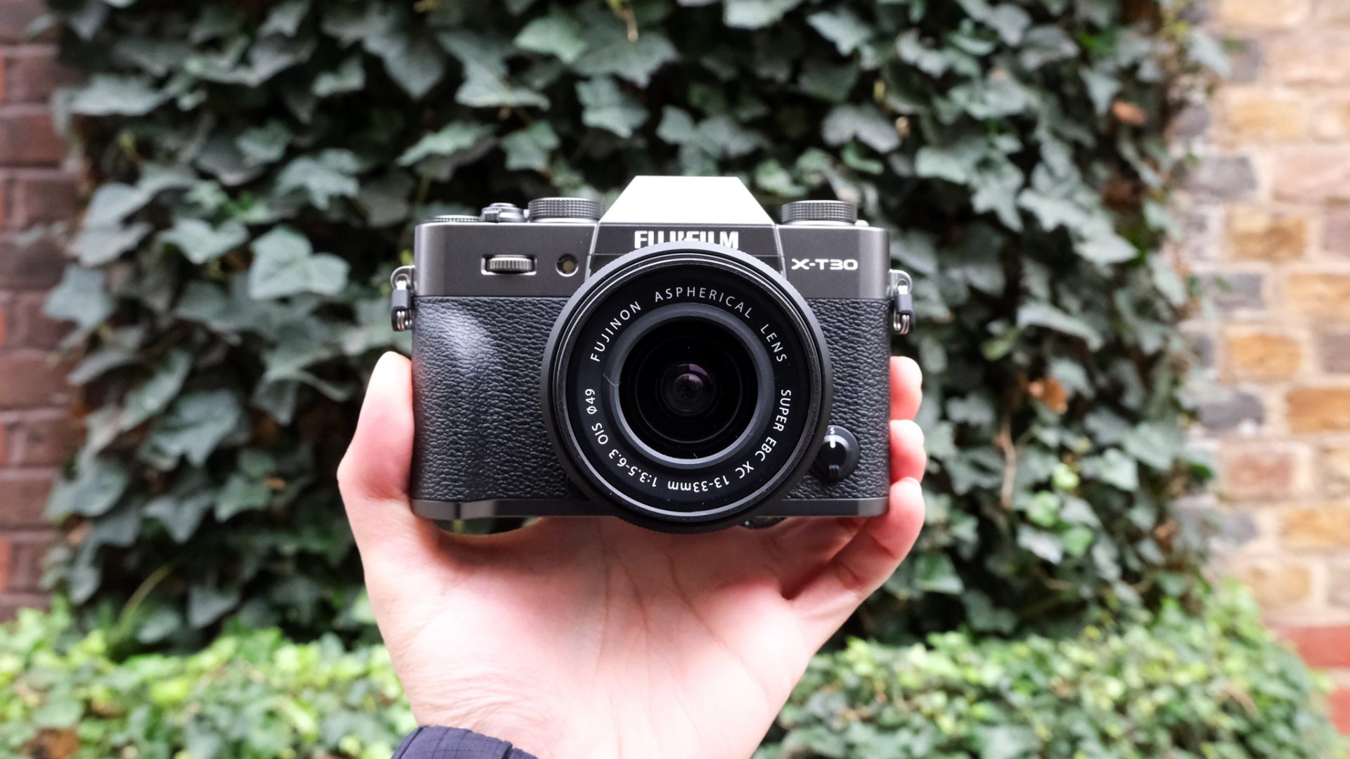 Fujifilm X-T30 III: ретро-камера для семьи с новым мозгом, но старым сердцем