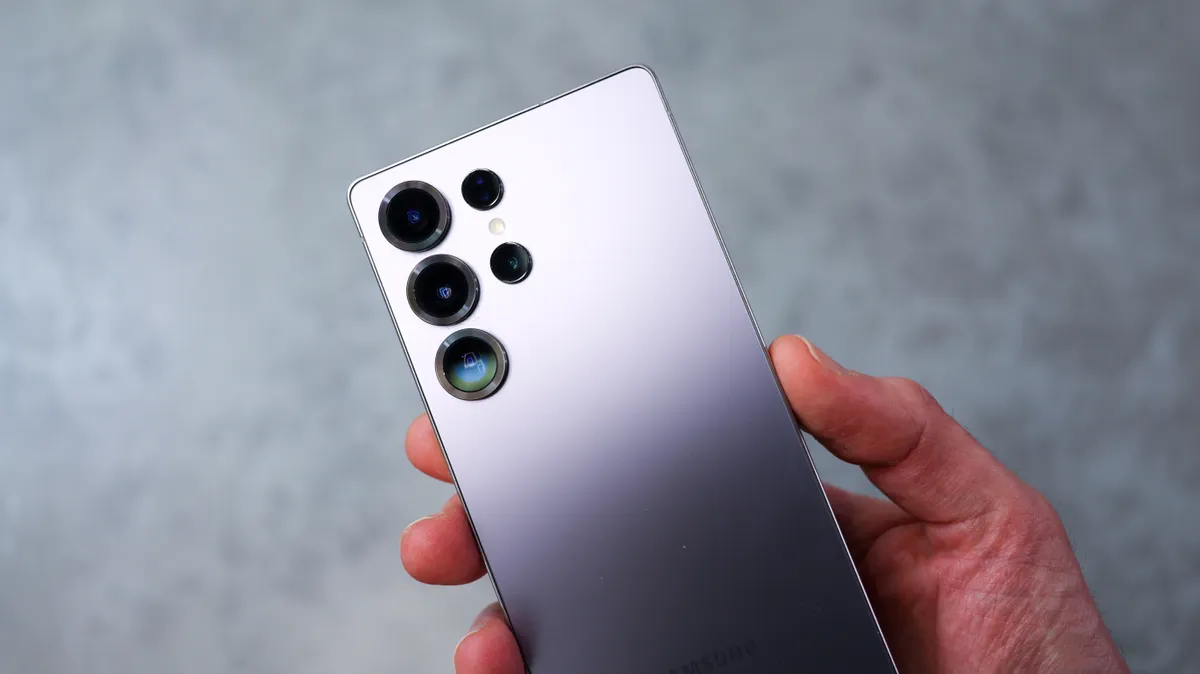 Galaxy S отмечает юбилей камер, изменивших индустрию