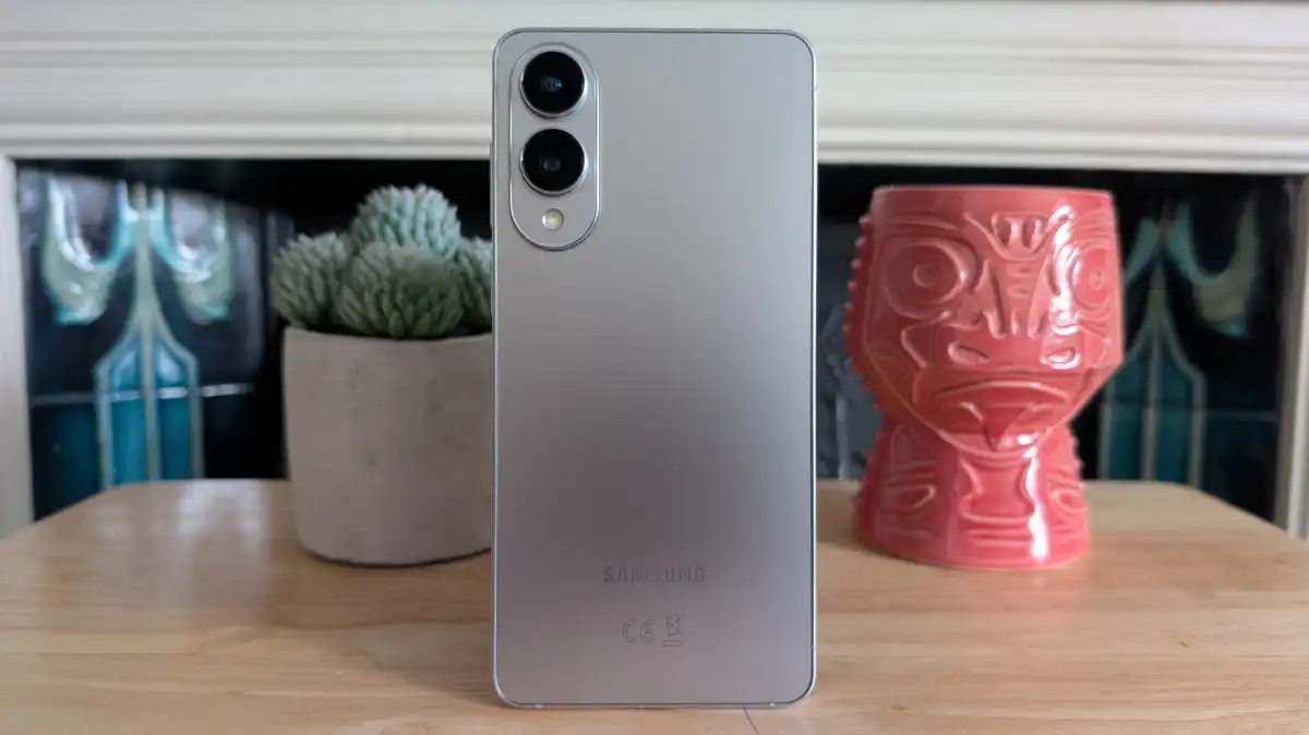 Samsung убивает Galaxy S26 Edge? Радикальное решение, которое шокирует картинка Galaxy S26 Edge