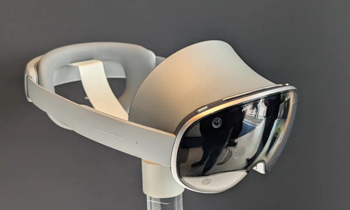 511151Galaxy XR против Apple Vision Pro: неожиданный победитель в битве гигантов