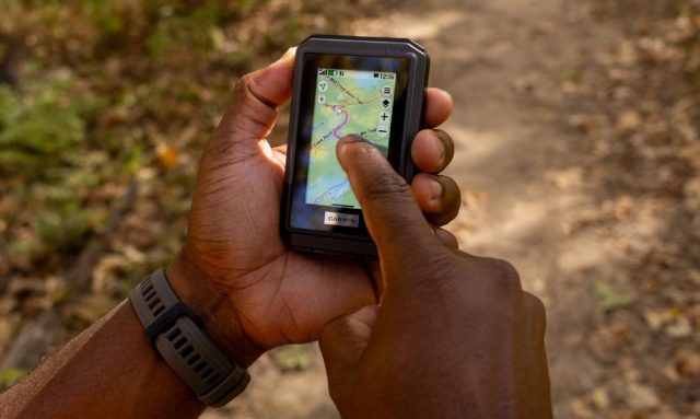 Идеальный проводник: Garmin eTrex Touch с сенсорным управлением