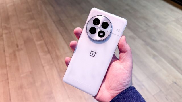 Gd35pH2wDr2yRr75acypsE OnePlus 15 спешит к покупателям: анонс состоится очень скоро