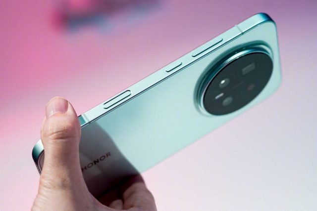 Honor Magic8 выходит на мировую арену глобальная версия замечена в Geekbench, но вызывает вопросы (2) Honor Magic8 выходит на мировую арену: глобальная версия замечена в Geekbench, но вызывает вопросы