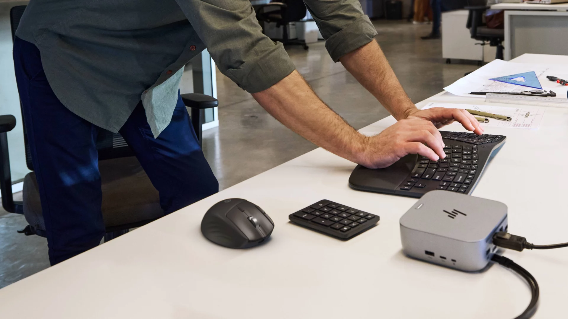 HP Ultra-Fast Scroll 785M — мышь без батареек с зарядом на месяц