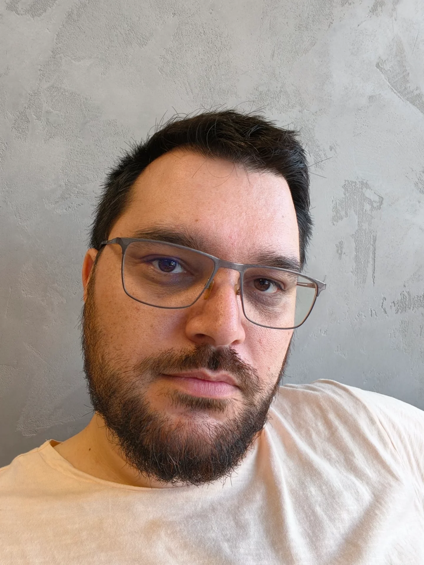 Vivo X300 Pro против Oppo Find X9 Pro : два исключительных камерофона! картинка Oppo Find X9 Pro против Vivo X300 Pro