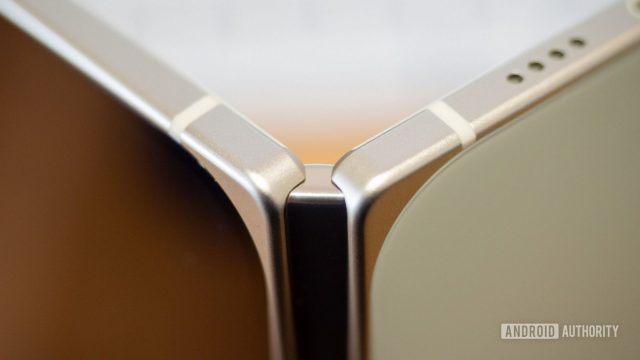 Инженерный трюк Google: как отказ от шестеренок сделал Pixel 10 Pro Fold тоньше и мощнее