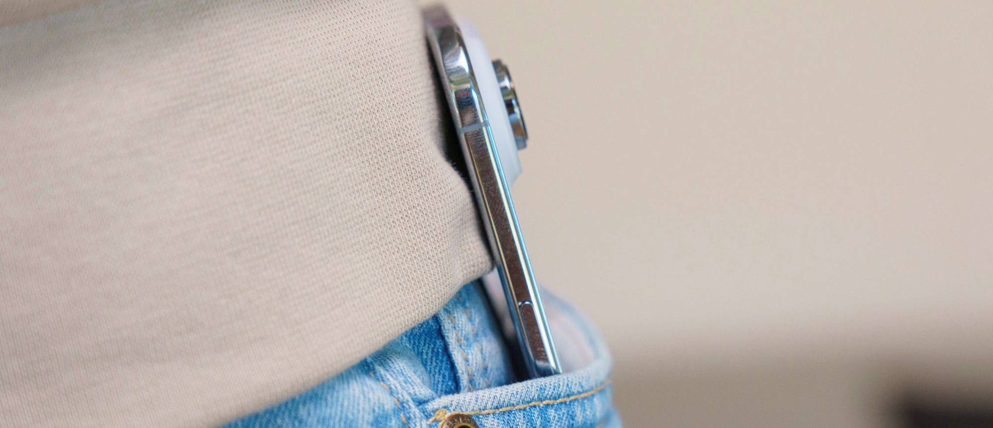 509992iPhone Air летит в пропасть