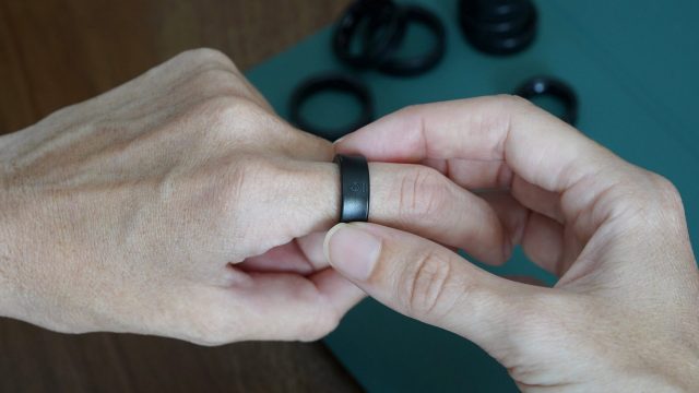 Как безопасно снять Galaxy Ring с пальца по инструкции Samsung