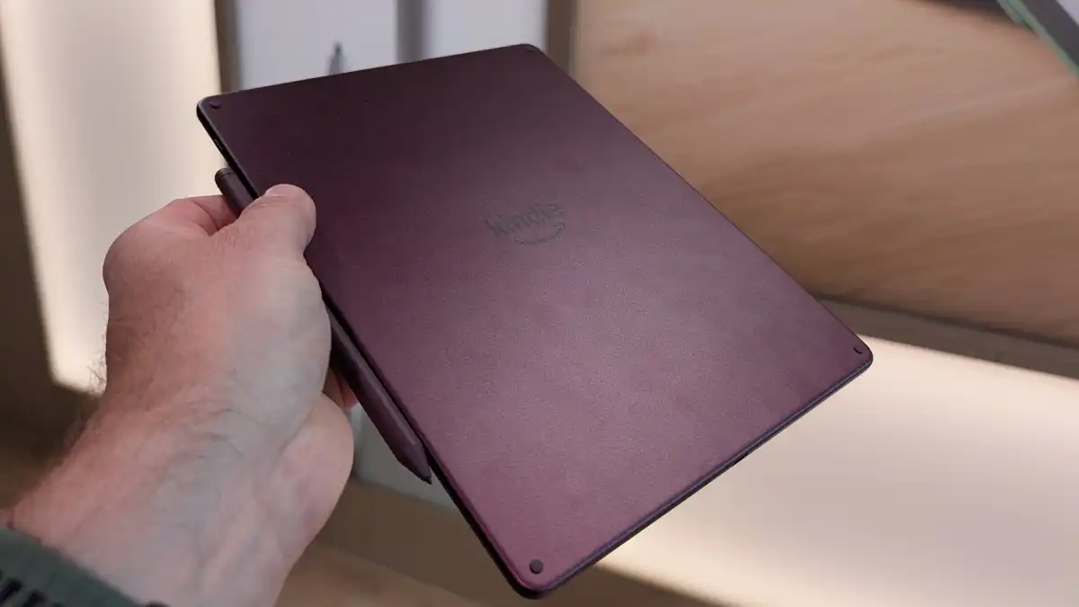 Amazon добавила цвета в Scribe, но забыла про главное. Читатели в ярости картинка Kindle Scribe