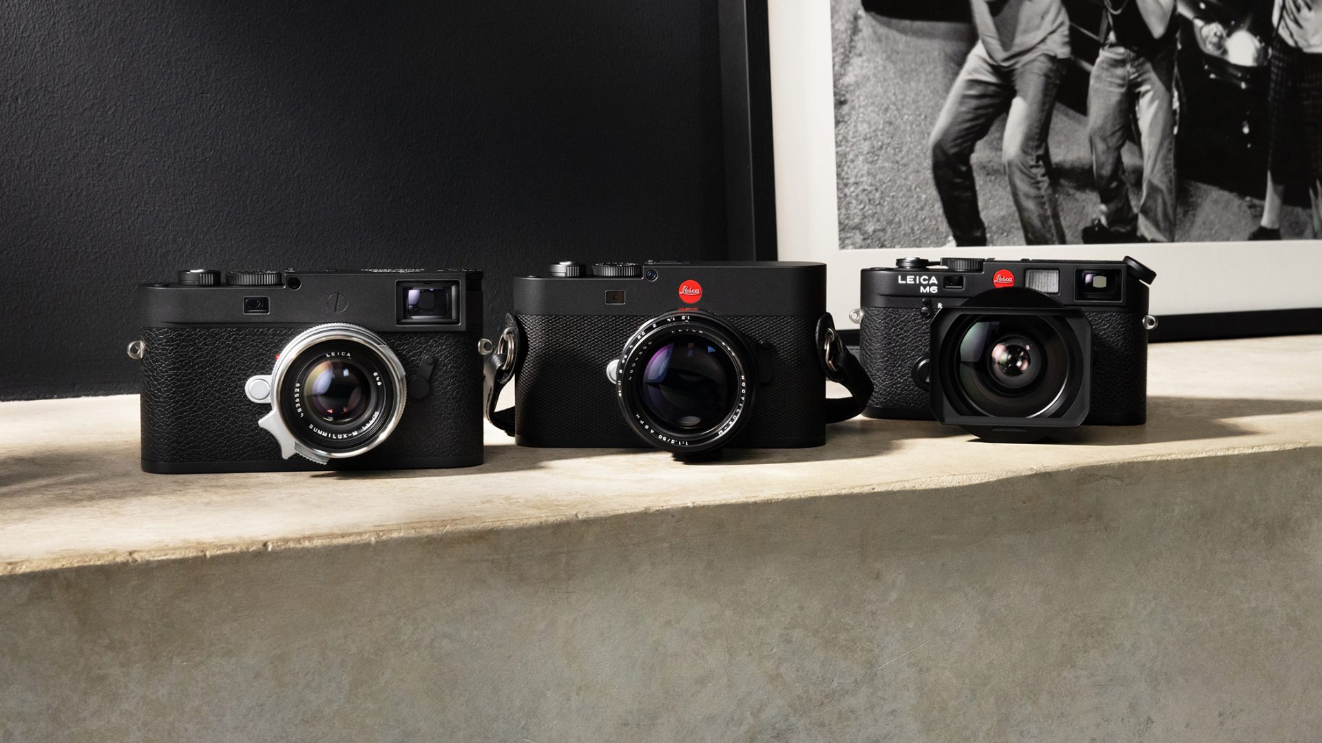 Leica предала пуристов: легендарная камера M-серии впервые лишилась оптического видоискателя картинка Leica предала пуристов легендарная камера M-серии впервые лишилась оптического видоискателя