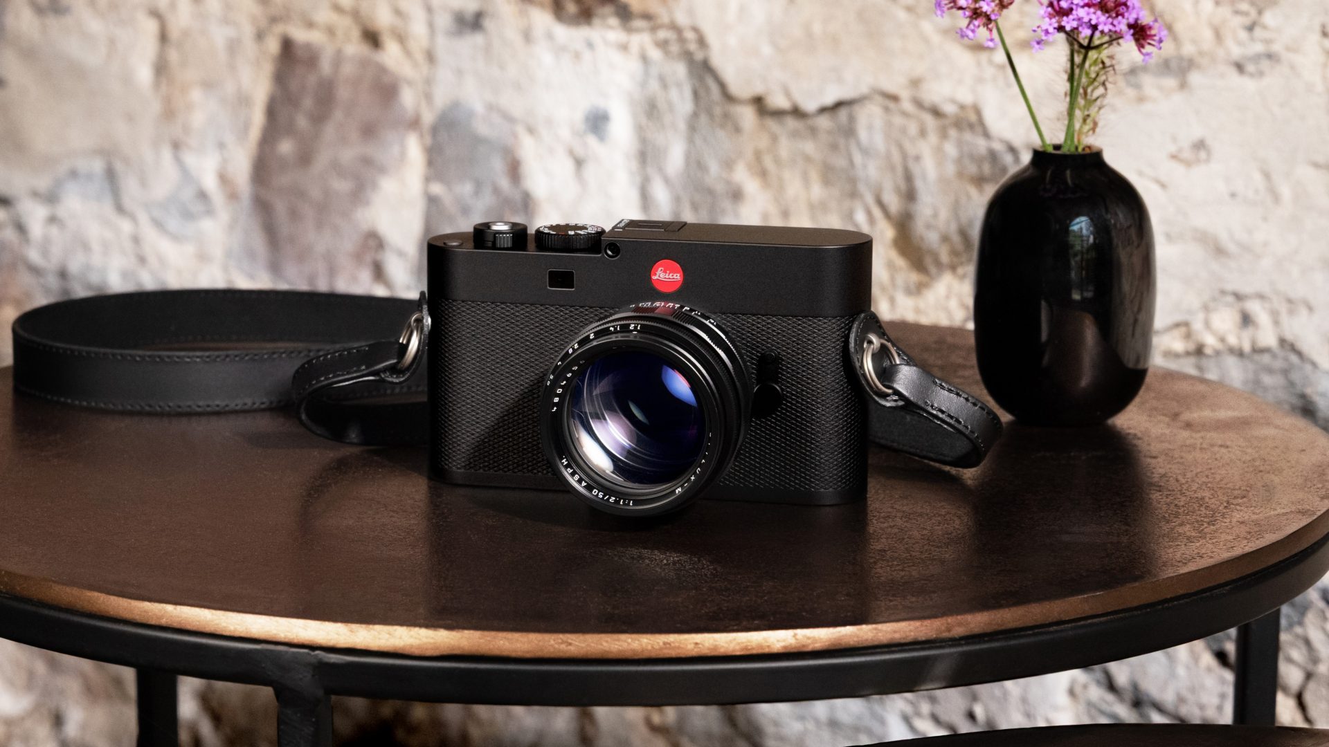 Leica совершила кощунство легендарная M-серия осталась без дальномера