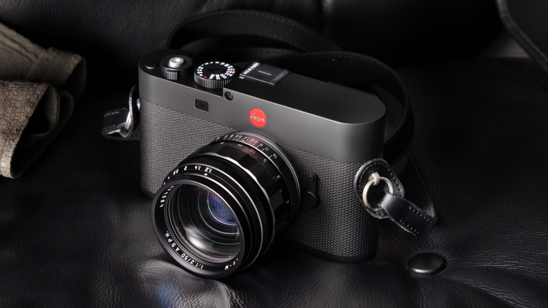 Leica совершила кощунство легендарная M-серия осталась без дальномера