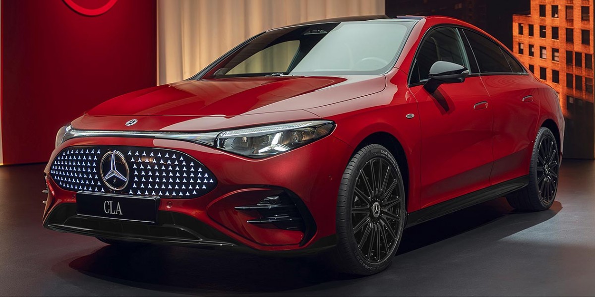 Mercedes делает голосовой помощник умнее с Gemini