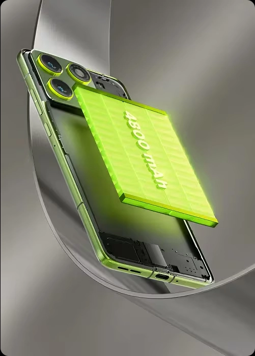 Motorola готовит ответ Samsung и Apple: тонкий смартфон с гигантской батареей картинка Motorola готовит ответ Samsung и Apple: тонкий смартфон с гигантской батареей