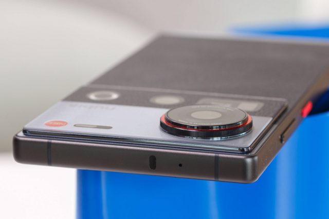 Nubia Z80 Ultra «прокачала мускулы» на Geekbench с новейшим Snapdragon и подтвердила зарядку 100 Вт