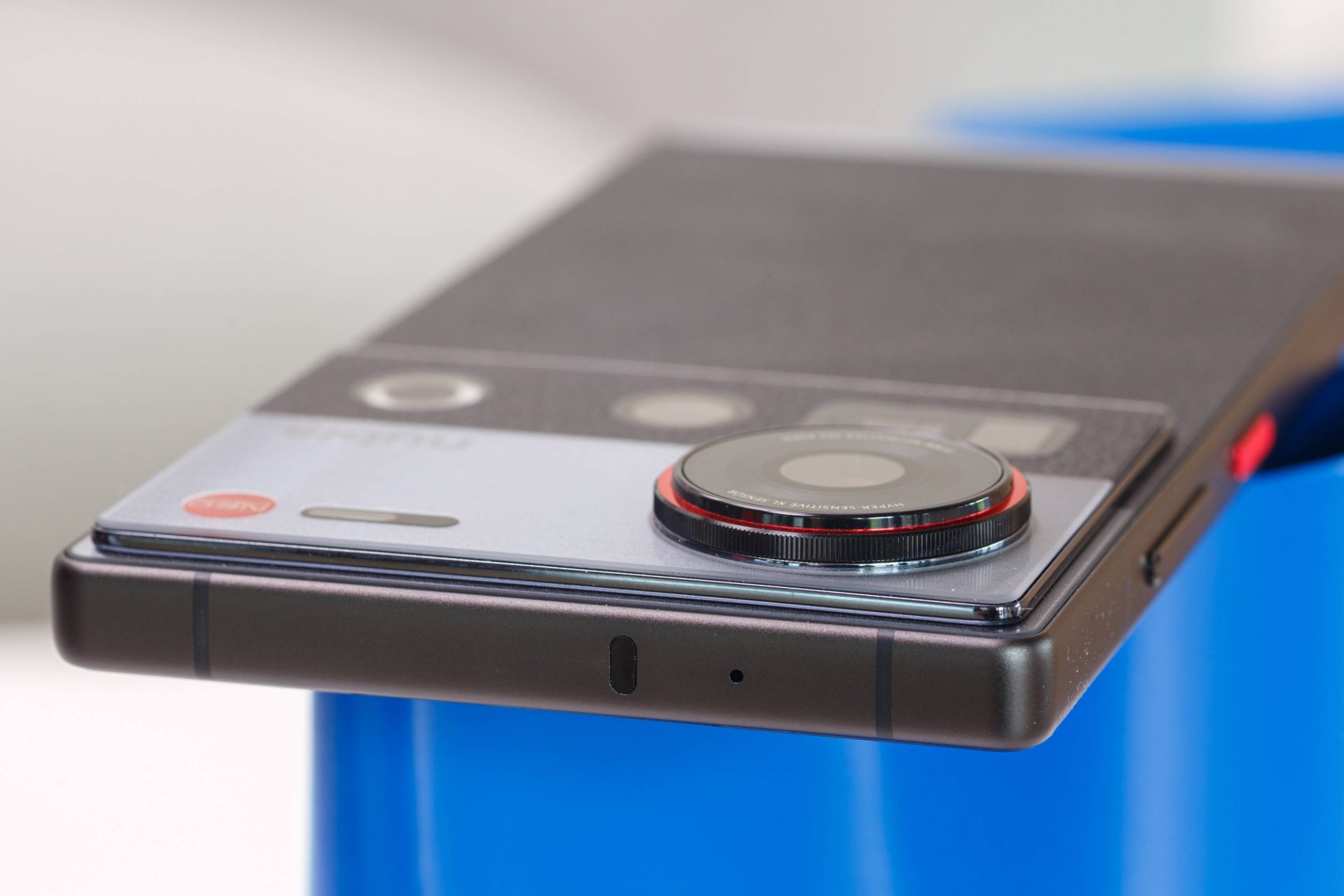 488093Nubia Z80 Ultra «прокачала мускулы» на Geekbench с новейшим Snapdragon и подтвердила зарядку 100 Вт