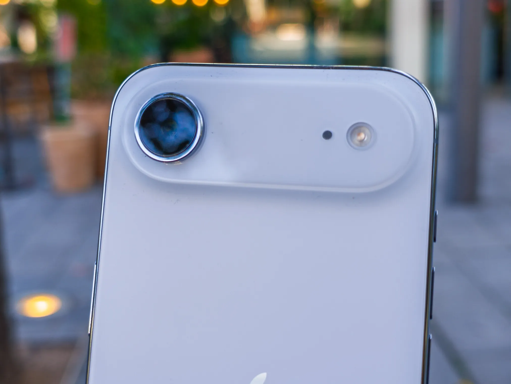 Одна камера, слабая батарея: почему я все равно оставляю iPhone Air