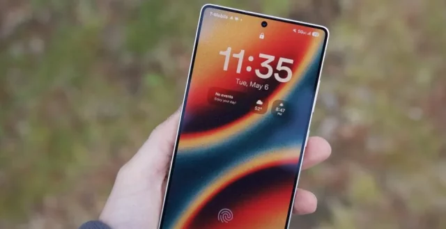 смартфон с One UI 8.5