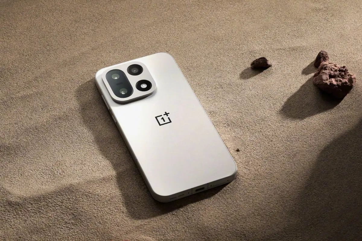 487170OnePlus 15: главной фишкой станет не процессор, а «бессмертный» корпус