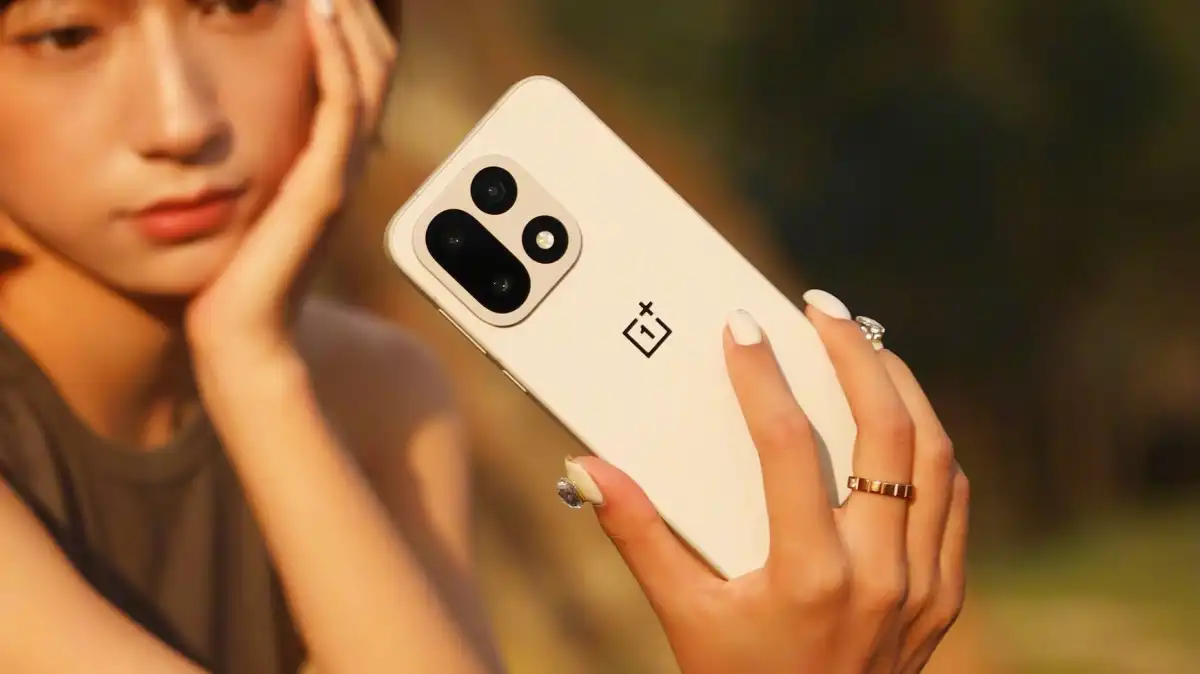 OnePlus 15 готовится к запуску с мощным Snapdragon 8 Elite