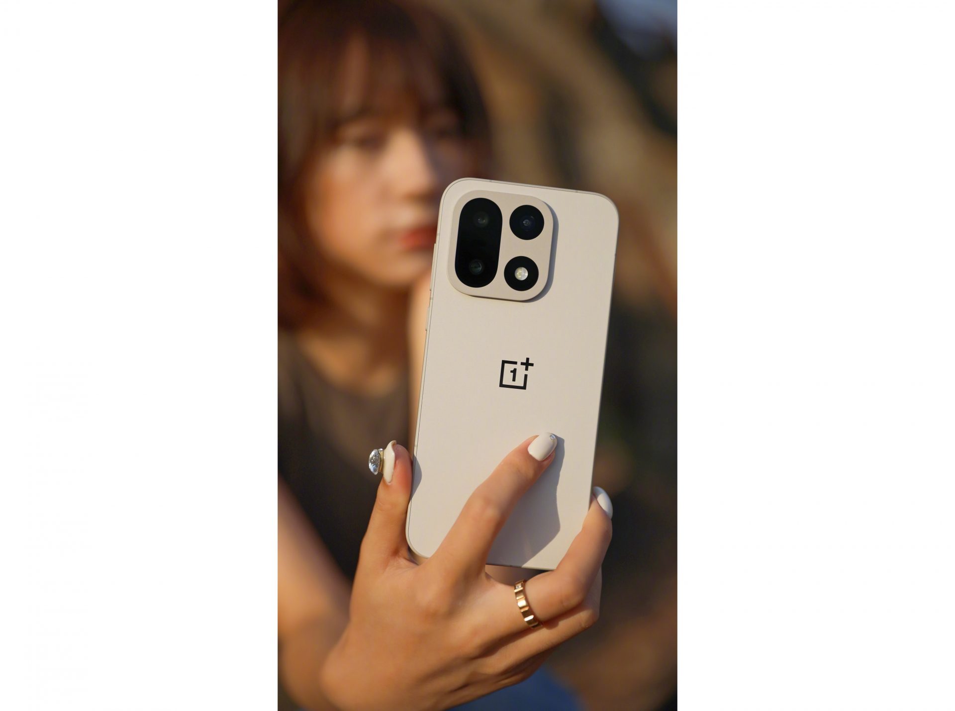 OnePlus 15 экономит на камерах, а Realme GT 8 Pro готовит сюрприз: утечка раскрыла странную смену ролей