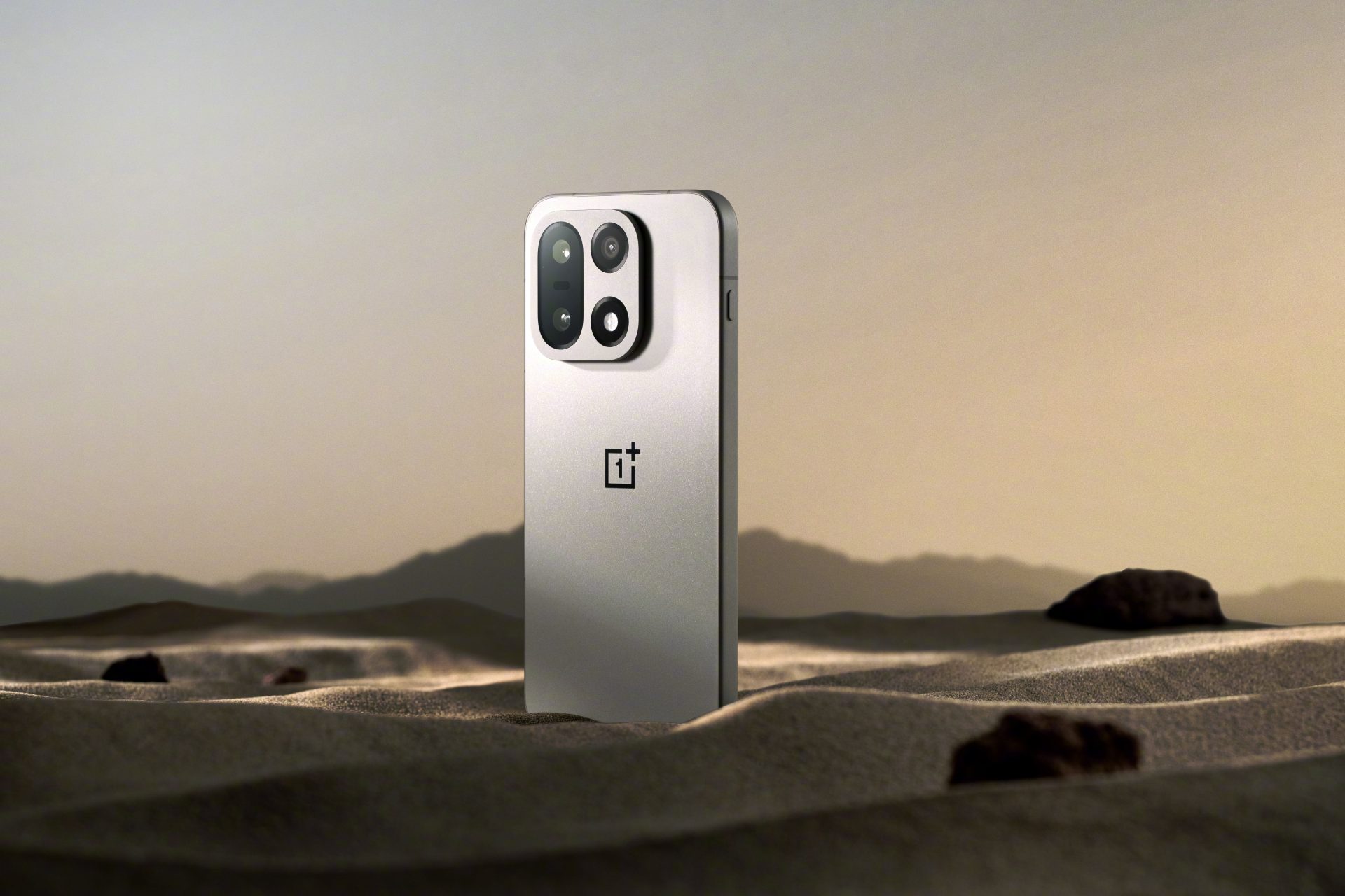 509166OnePlus готовит монстра: OnePlus 15 получит батарею, которая посрамит Samsung и Apple