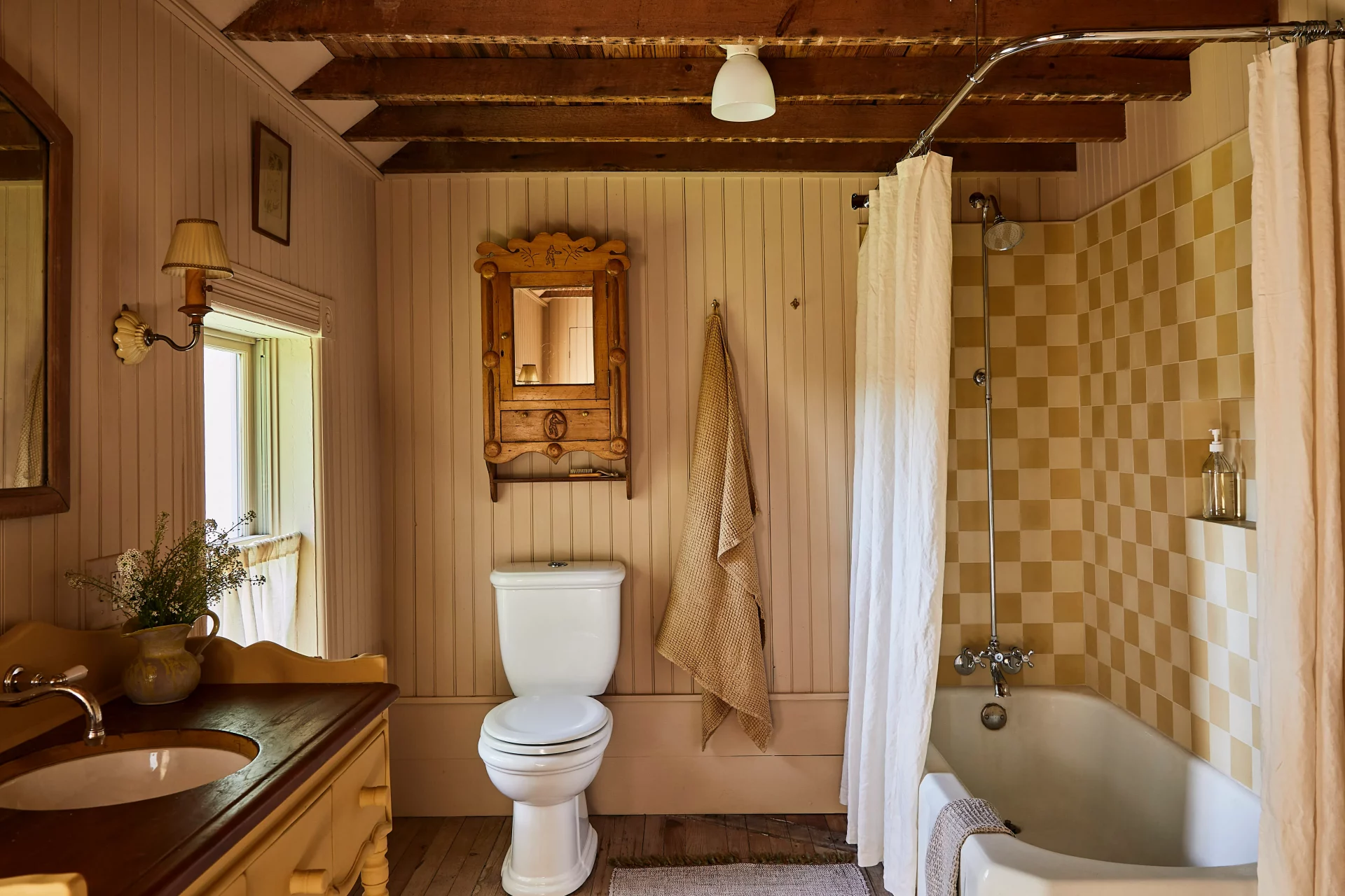 Плитка больше не для ванной: 18 идей, которые изменят ваш взгляд на декор картинка Плитка больше не для ванной: 18 идей, которые изменят ваш взгляд на декор