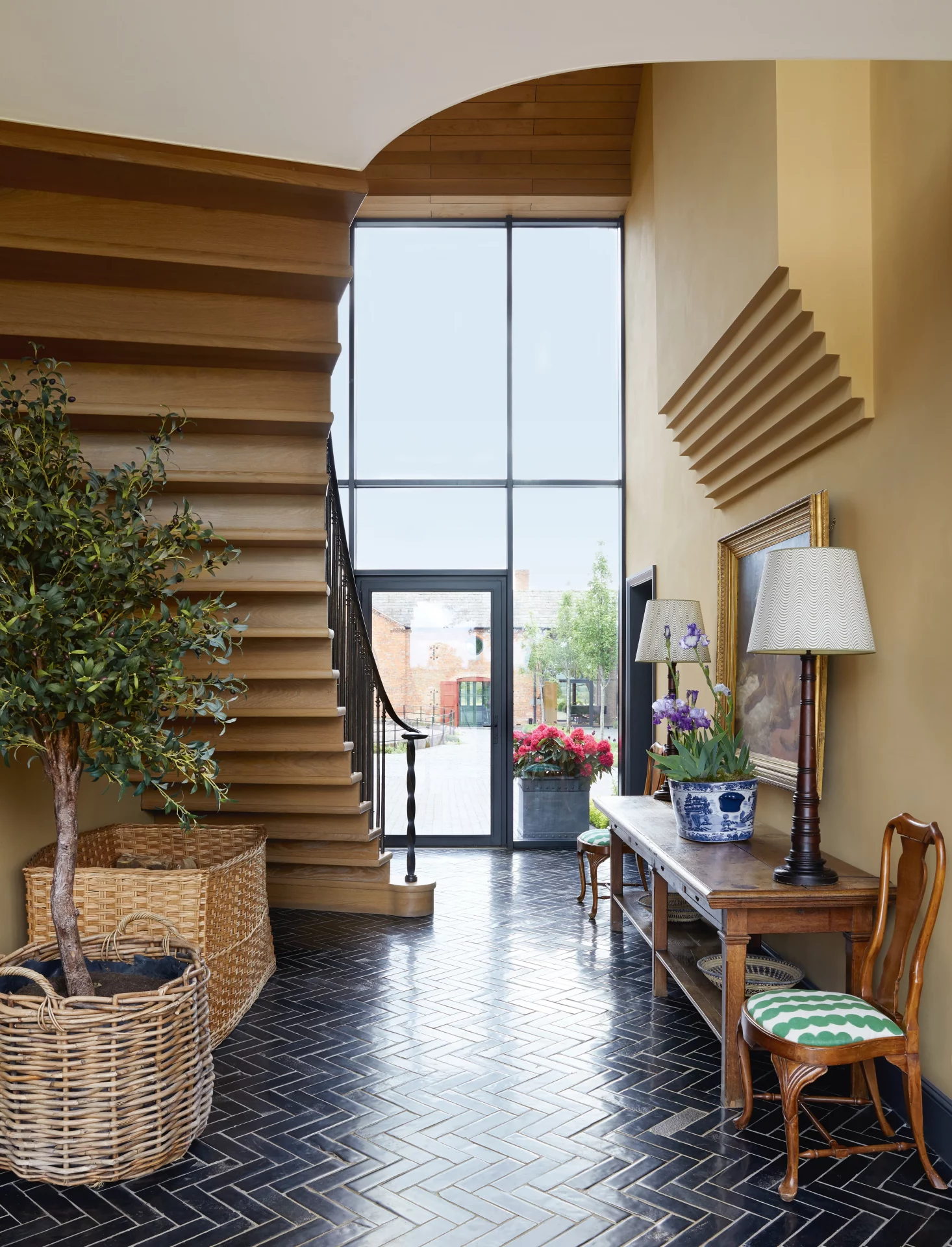 Плитка больше не для ванной: 18 идей, которые изменят ваш взгляд на декор картинка Плитка больше не для ванной: 18 идей, которые изменят ваш взгляд на декор