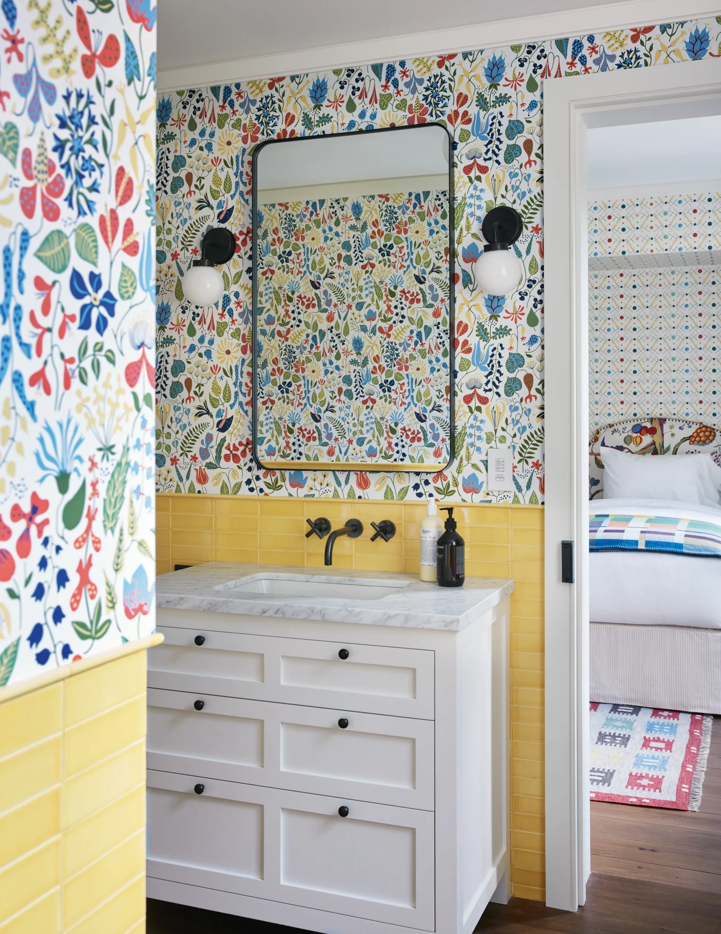 Плитка больше не для ванной: 18 идей, которые изменят ваш взгляд на декор картинка Плитка больше не для ванной: 18 идей, которые изменят ваш взгляд на декор