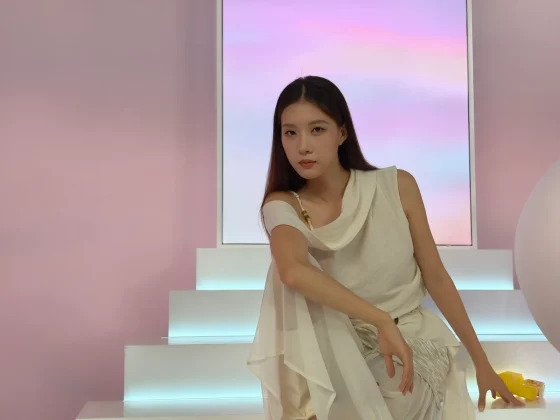 Плоский, мощный, с камерой-монстром: первый обзор Vivo X300 Pro