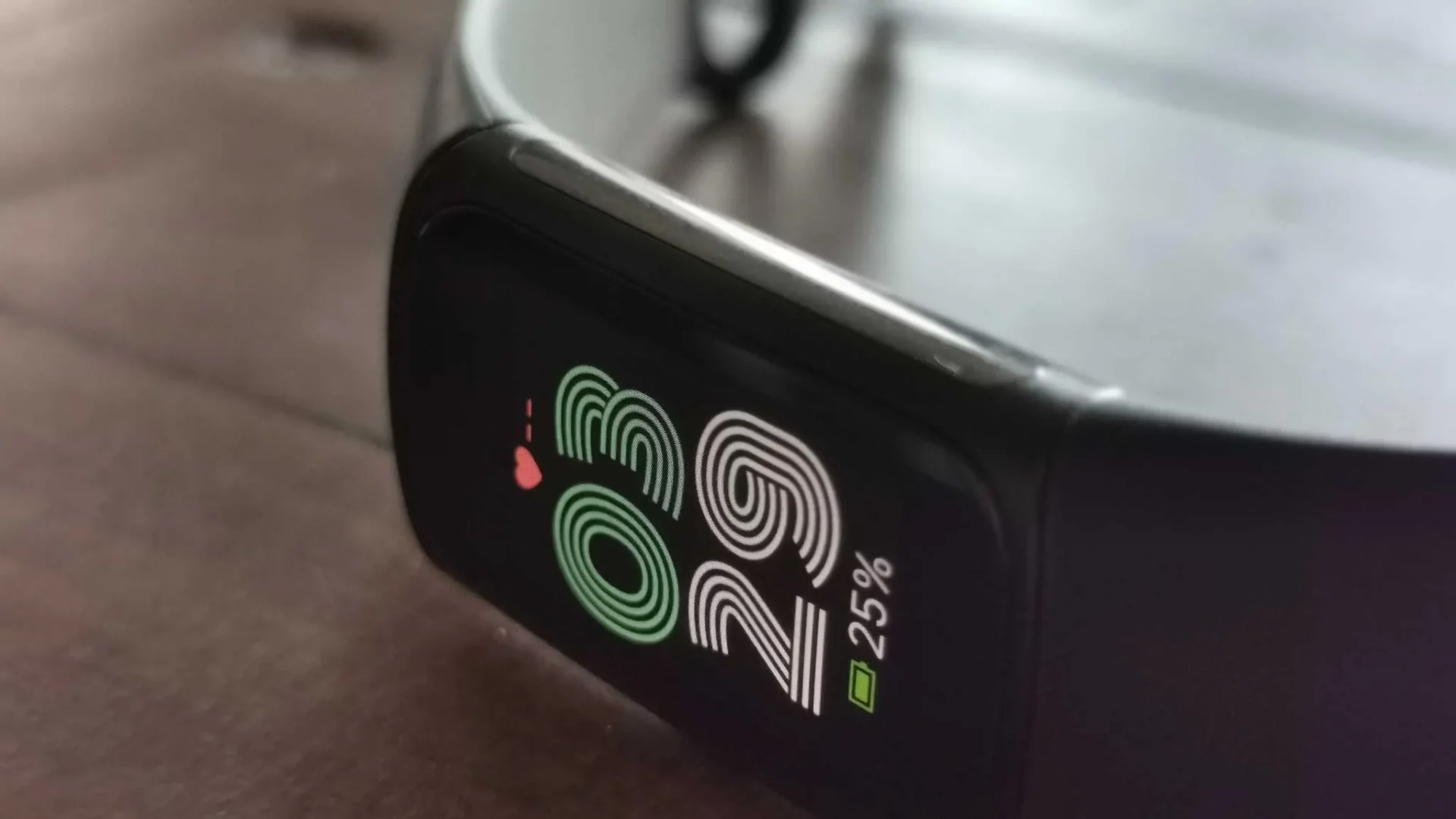 512575Похоронили зря: Google официально подтвердила, что браслеты Fitbit живы