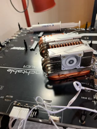 Потрясный апгрейд iPhone 17 Pro Max: кулеры на максимум