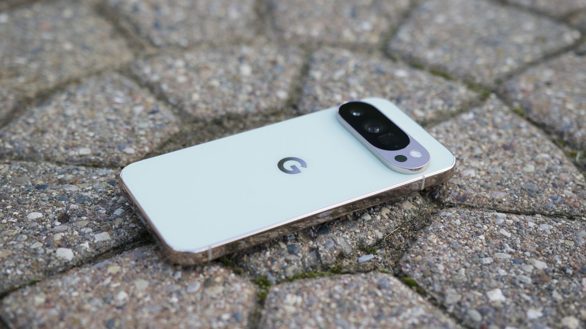 503878Приложения на Pixel 10 вылетают после обновления? Google уже все исправила