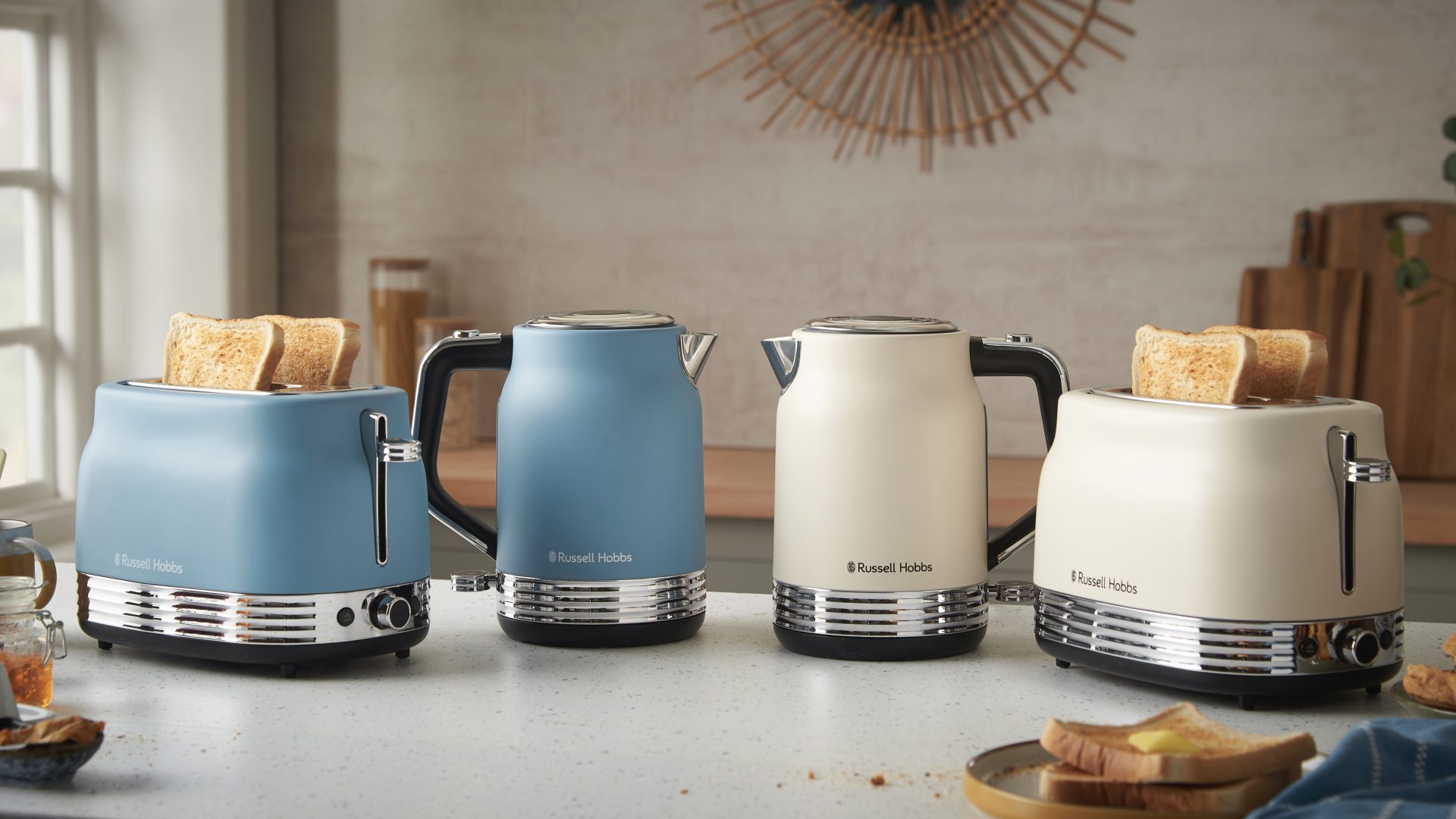 507570Прощайте, Smeg: Russell Hobbs выпустила ретро-технику, которая выглядит на миллион