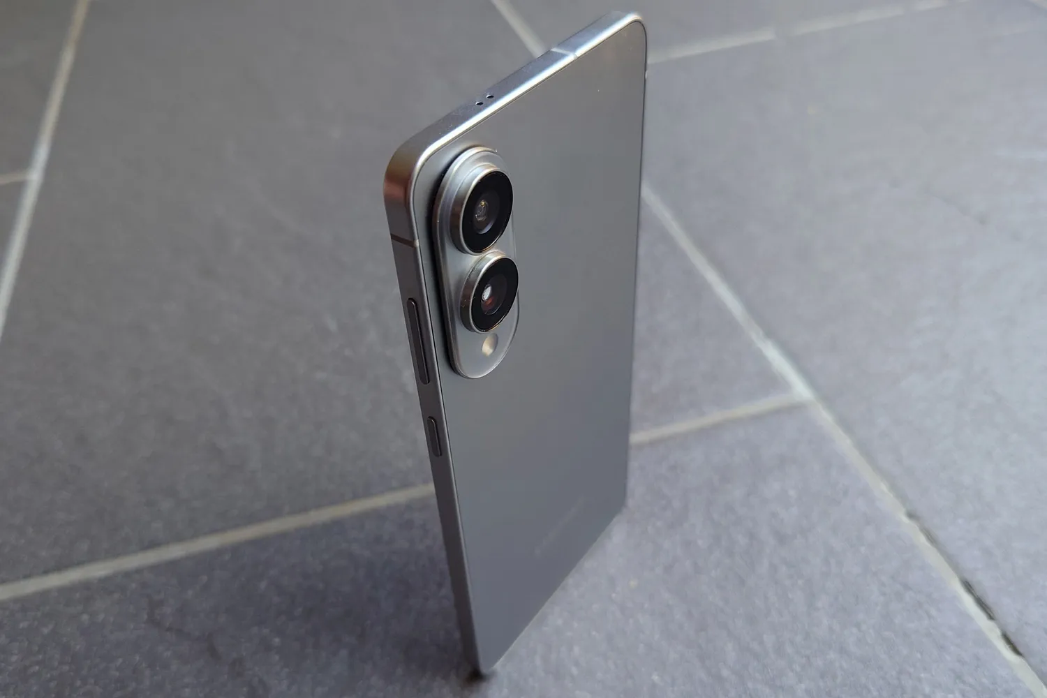 504885Провал года: Samsung снимает с производства тонкий Galaxy S25 Edge из-за ужасных продаж