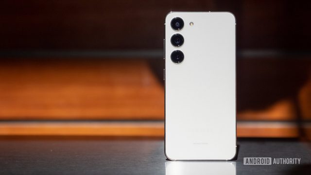 Обновление для флагманов: Samsung выпустила One UI 8 для Galaxy S23