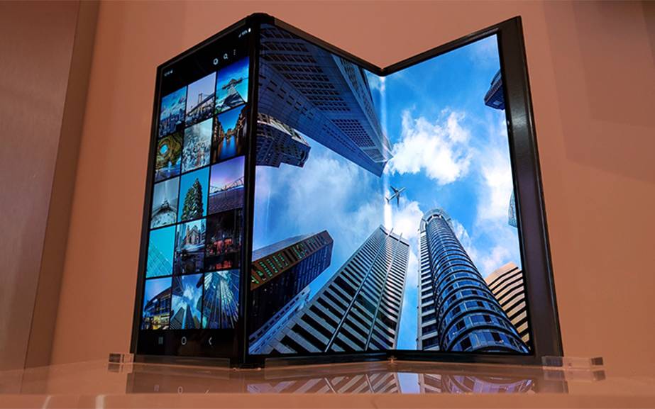 Samsung опередила всех первый смартфон с тройным экраном представят уже на этой неделе