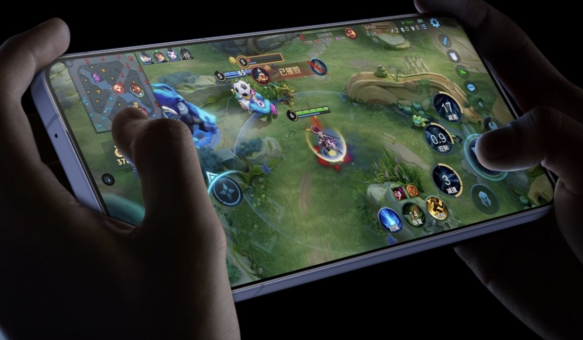 Смартфон iQOO Neo11 выходит с Snapdragon 8 Elite