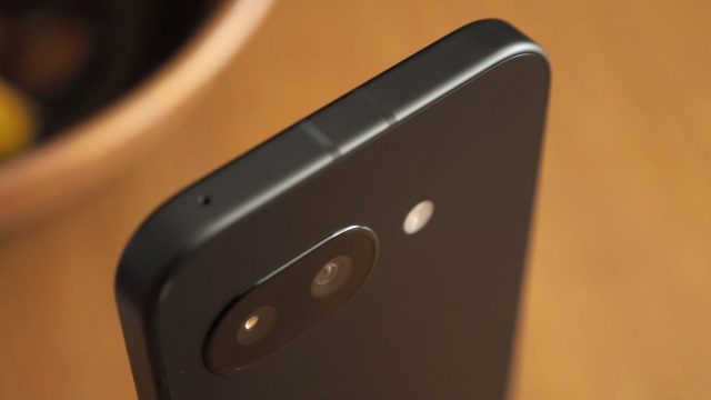 Смартфон Pixel 10a: Google снова играет в надёжность