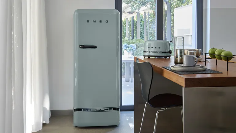 Smeg и Porsche представляют потрясающую коллекцию кухонной техники, выпущенную ограниченным тиражом